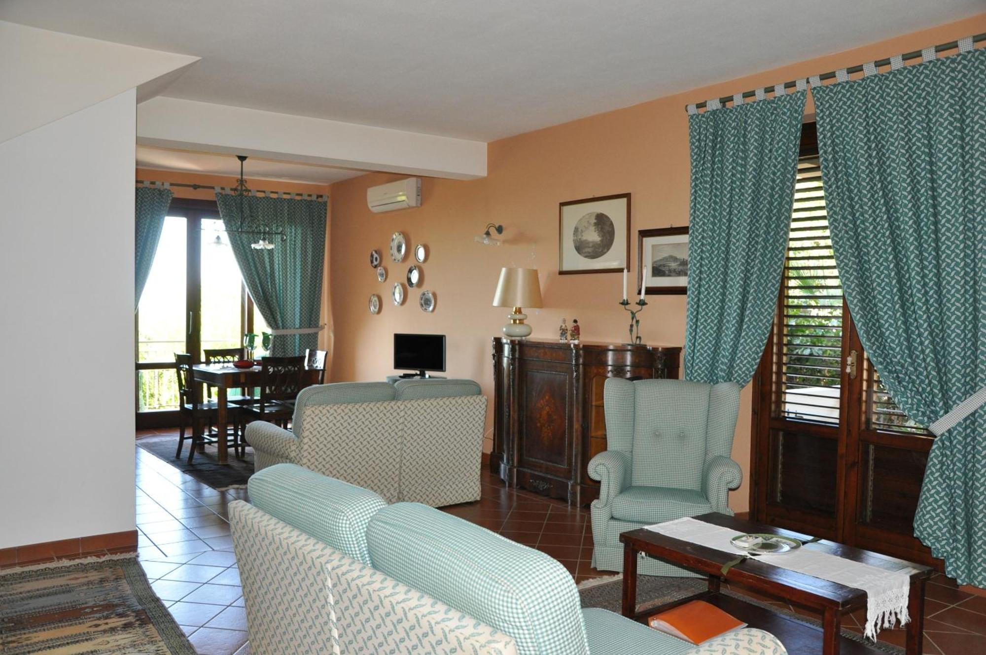 Villa Giusy 2 Appartamenti Indipendenti A Locazione Turistica Breve -G&P Holiday Home فالديريتْشّي الغرفة الصورة